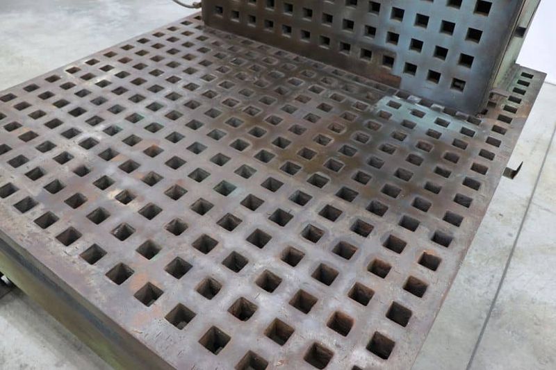 Acorn  60″ x 72″ Welding Table in Stand