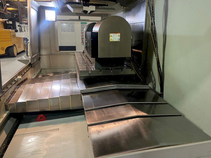 USED HAAS VM-6 64" X 28" 5-AXIS VERTICAL CNC MACHINING CENTER, Stock# 10913, Year: 2012