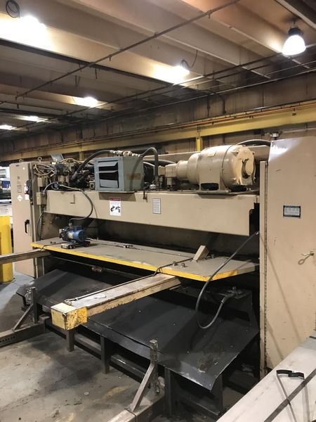 USED CINCINNATI 1/4" X 10' HYDRAULIC SHEAR WITH CNC FRONT AND REAR GAUGING MODEL 250HS 10, Stock