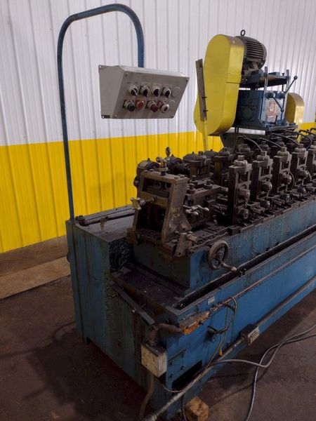 16 STAND X 1.5" X 6" VAN HUFFEL ROLLFORMER: STOCK #10499