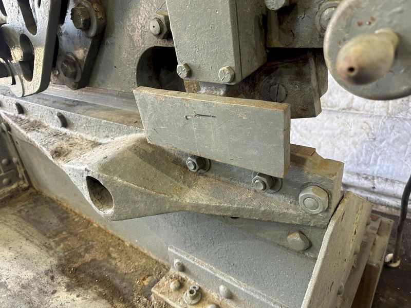 6" X 6" X 1/2" HENRY & PEL MODEL MK-20 IRONWORKER: STOCK #77858