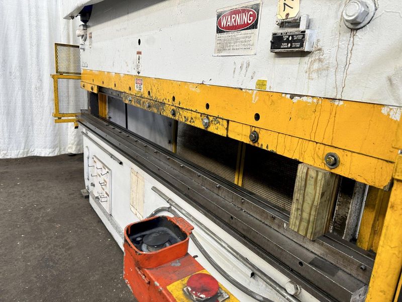 135 TON X 10' PACIFIC HYDRAULIC PRESS BRAKE: STOCK #77100