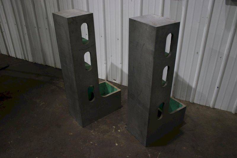 (1) PAIR 10-3/4" LONG X 20" WIDE X 42" HT ANGLE PLATES: STOCK #76639