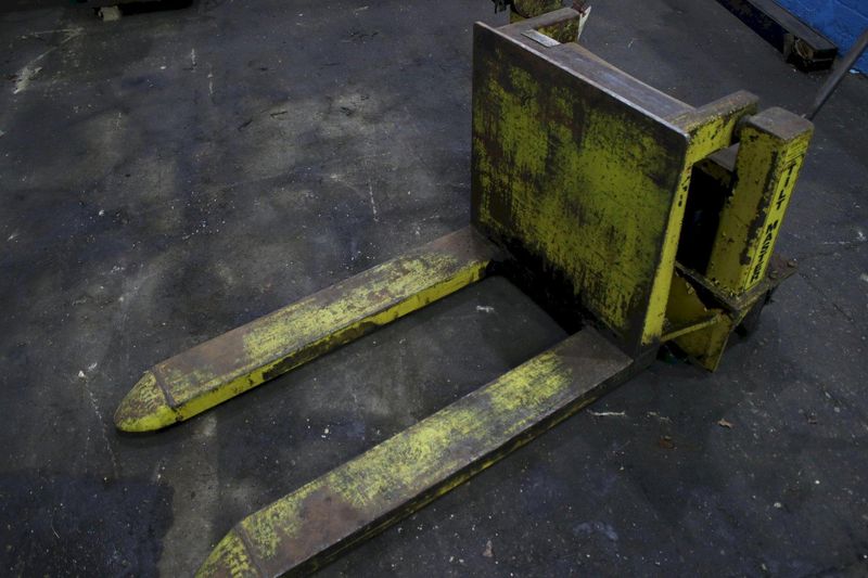 VESTIL SADDLE LIFT: STOCK #76189