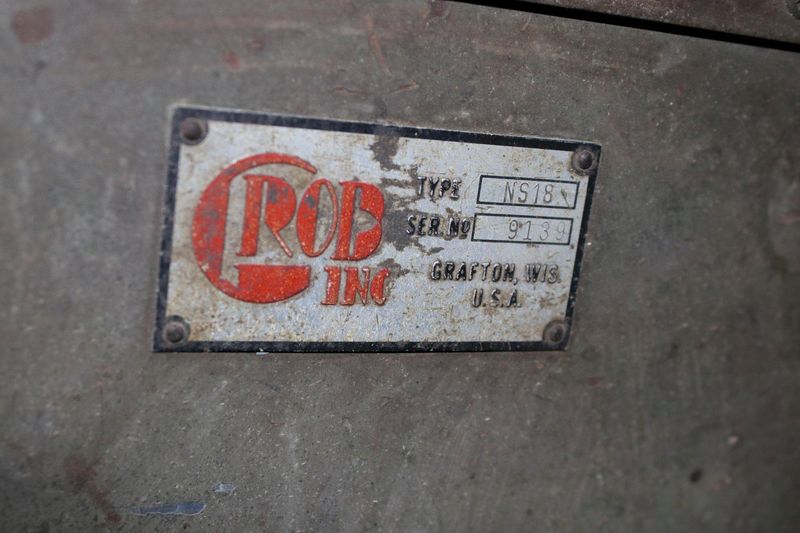 18" GROB MODEL #MS18 VERTICAL BANDSAW: STOCK #75924