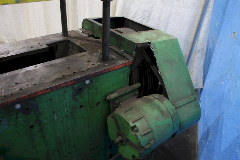 18 TON 4 POST CUTOFF PRESS: STOCK #74717