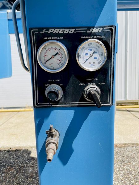 JWI J-Press, 3 Cubic Foot - 11 Plate Gasketed Hydraulic Filter Press - 630mm Plates