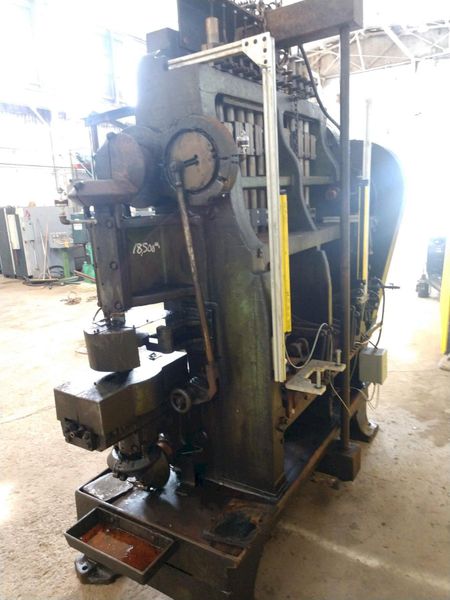 WATERBURY FARRELL 2010 EYELET TRANSFER PRESS: STOCK #12104