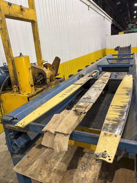 15 HP L&M EQUIPMENT MODEL #HMPC-7-24 CROSS CUT BUNDLE TRAVELING ARCH WOOD BUNDLE SAW WITH CONVEY