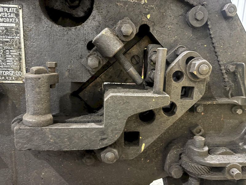 50 TON BUFFALO MODEL #1/2 MECHANICAL IRONWORKER: STOCK #22853