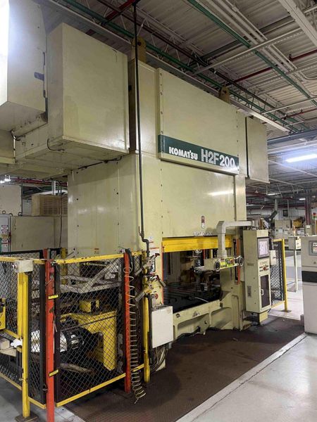 200 ton Komatsu Metal Stamping Servo Press Model H2F200, Year 2003!