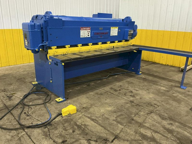 8' X 10 GAUGE CINCINNATI MODEL #1008 MECHANICAL POWER SQUARING SHEAR: STOCK #21094