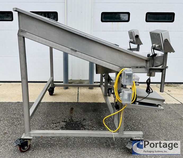 Heinzen Manufacturing  |  2720 Manual Produce Packing Table w/ Dual Scales