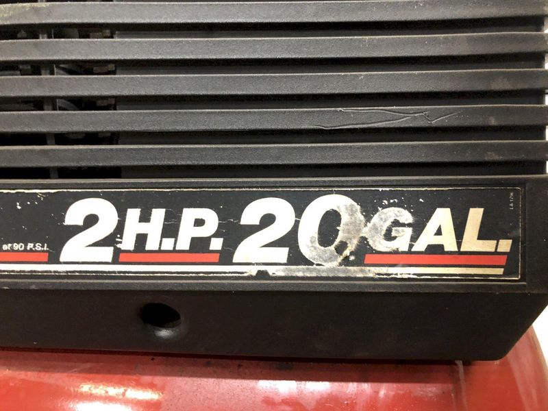 2 HP CRAFTSMAN PORTABLE AIR COMPRESSOR: STOCK #10969