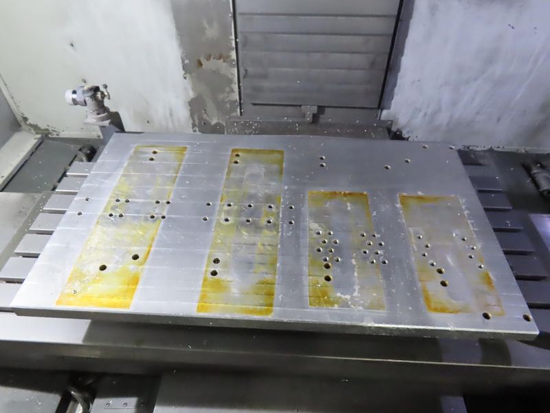 Haas VF-3SSYT CNC Vertical Machining Center with Midaco Pallet Changer, Thru Spindle Coolant, Probing