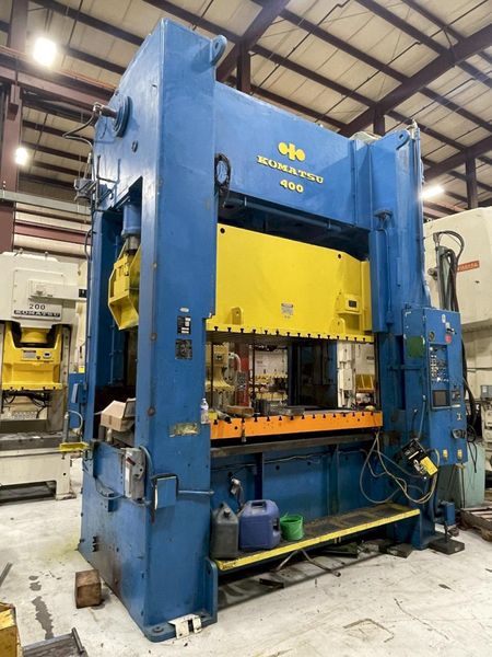 300 ton Komatsu E2P-300 Used Straight Side Mechanical Metal Stamping Press For Sale