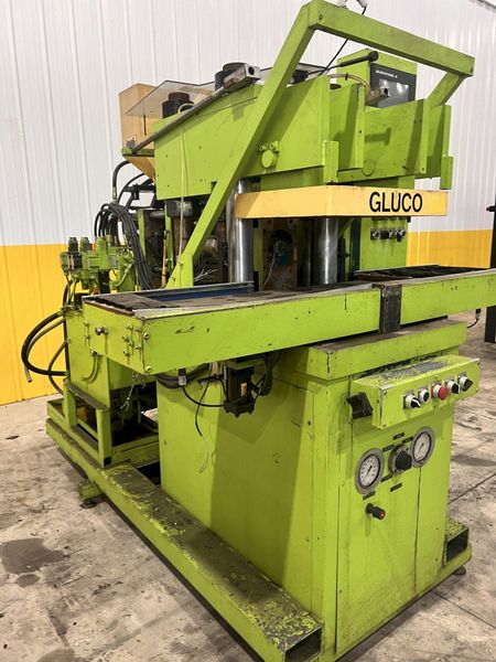 40 TON GLUCO MODEL #HVS40 HORIZONTAL INJECTION MOLDING MACHINE: STOCK #20108