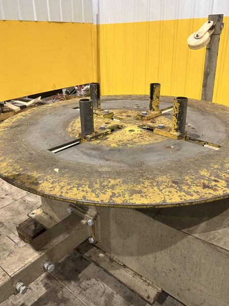 5,000 LB DTI MODEL #5003 HORIZONTAL PALLET TYPE MOTORIZED COIL REEL: STOCK #20119