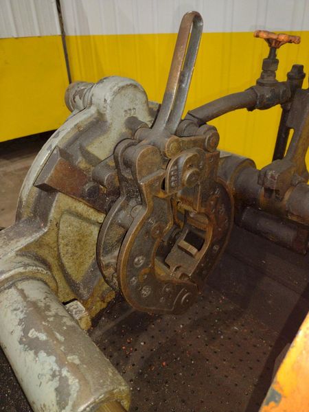4" TOLEDO BEAVER MODEL #1-2-4 BOLT & PIPE THREADER: STOCK #20776