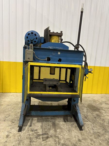 200 TON LAFAYETTE H-FRAME HYDRAULIC PRESS WITH ENERPAC  #RR20013 RAM CYLINDER : STOCK #22344