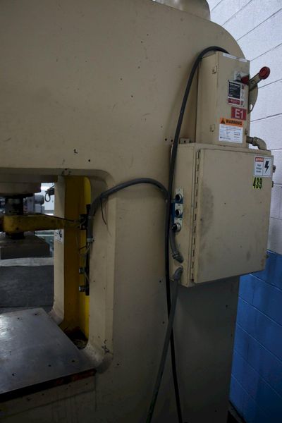 25 TON DENISON HYDRAULIC C FRAME  PRESS: STOCK #76354