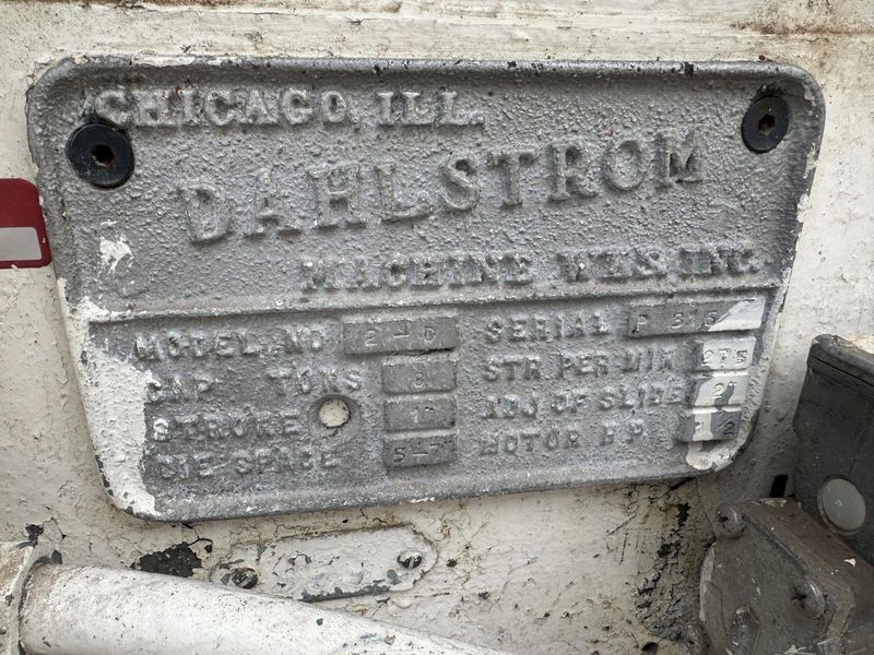 8 TON DALHSTROM 4 POST CUT OFF PRESS : STOCK #77958
