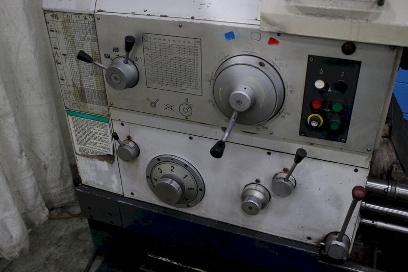 24-3/4" X 118" SHENYANG GAP BED ENGINE LATHE LOT #74025