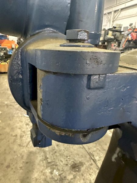 2 HP BRIDGEPORT VERTICAL MILLING MACHINE WITH SLOTTING HEAD : STOCK #77315
