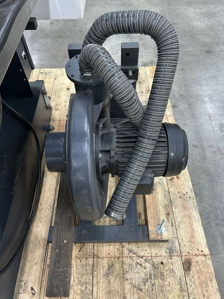 Timesavers LYNX 37MWT-D-60 37″ Wet Wide Belt Finishing / Deburring Machine (2024)