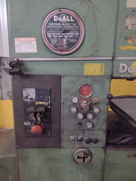 26" DOALL MODEL #26-4 CONTOUR-MATIC VERTICAL HIGH SPEED BAND SAW: STOCK 18313