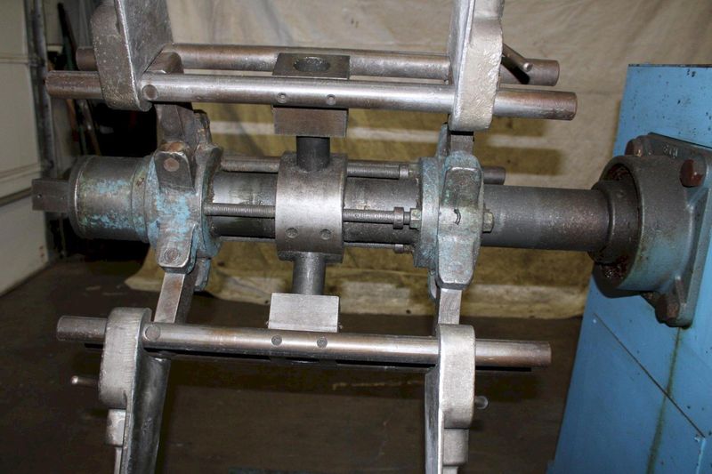 4000 LB X 24" JACO UNCOILER