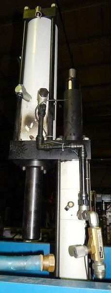 16 Ton FARGER & JOOSTEN MULTIPOWER Air/Oil Press