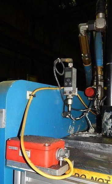 90 Ton FARGER & JOOSTEN MULTIPOWER Air/Oil Press