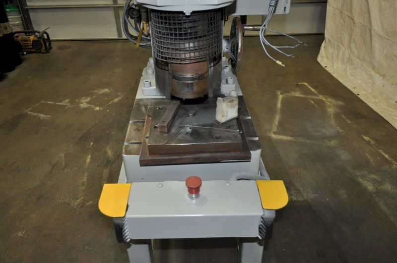 VSI TM23 RIVETER