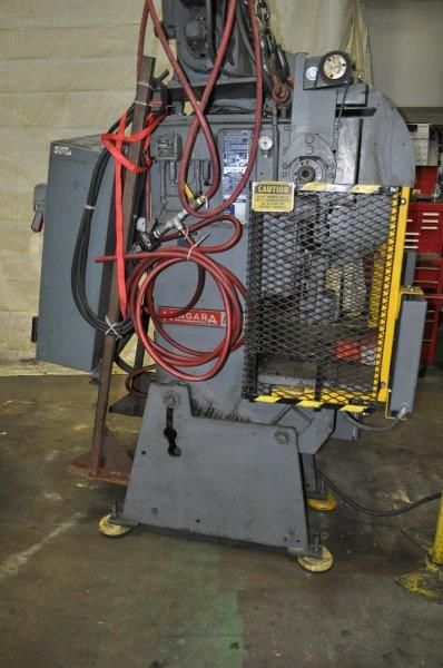 22 TON NIAGARA OBI PRESS