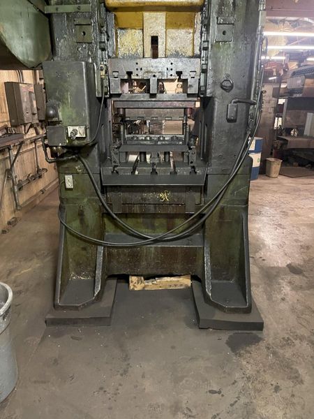 600 TON MINSTER MODEL #90-600 KNUCKLE JOINT KJ PRESS, 6" STROKE: STOCK #18998