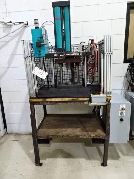4 TON TOX PRESSOTECHNIK