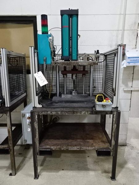 4 TON TOX PRESSOTECHNIK