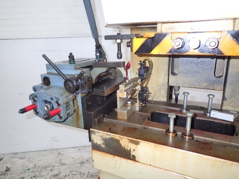 20 TON CHIN FONG GAP FRAME PRESS