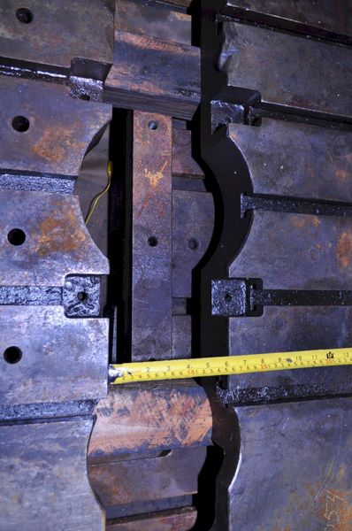 48" X 28" X 3" BOLSTER PLATE