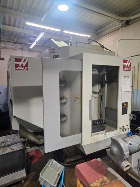 Haas Model MDC 500 CNC Drill Tap VMC w/ Rotary Pallet Changer (2005)