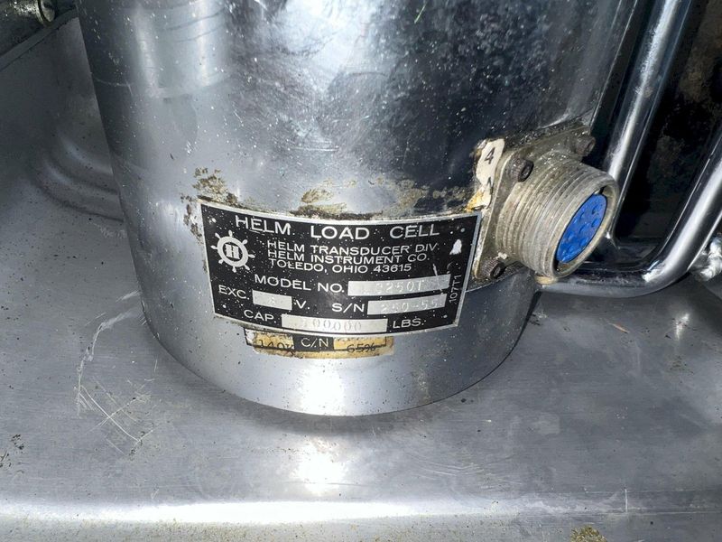 (2) 250 TON HELM MODEL #LC250T TRANSDUCER LOAD CELL TONNAGE INDICATORS: STOCK #16896
