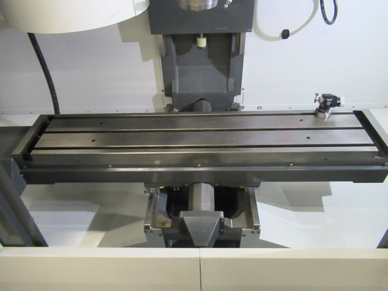 Haas TM-2P CNC Toolroom Mill, 40"x16"x16", 6K RPM, 10 Station ATC, Probing, Coolant System - Only 975 Spindle Hours!