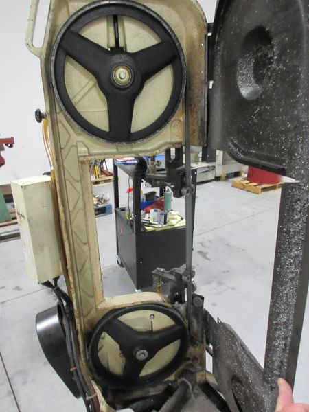 Jet HVBS-710S 7x10-1/2 in. Mitering Horizontal/Vertical Bandsaw, on Portable Steel Base, - Auction Item