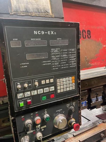100 TON X 98.4" AMADA PRESS BRAKE