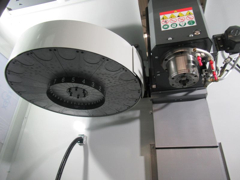 Haas TM-1P Toolroom Mill 30" x 12" x 16", 10K RPM, 20 Station Tool Changer, 4th-Axis Drive, Probing, High Speed Machining - ZERO CUTTING HOURS