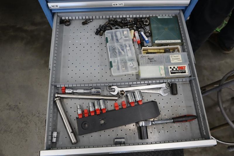 Lista HD Tool Cabinet - 11 Drawer - LOADED with Cutting Tools - A LOT OF CARBIDE- Auction Item