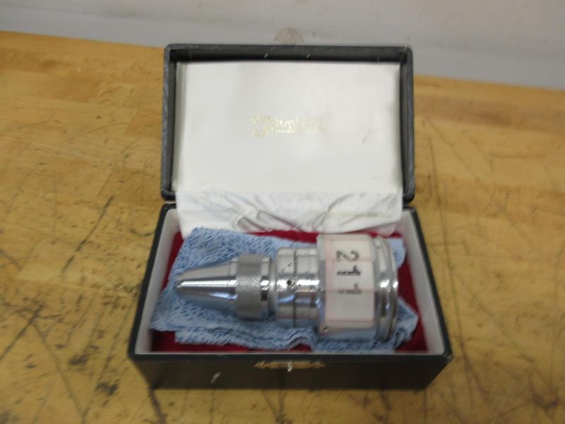 Tohnichi 15BTG-A Analog Torque Gauge 2-15 lb-in 0.2 Graduation in Protective Case- Auction Item