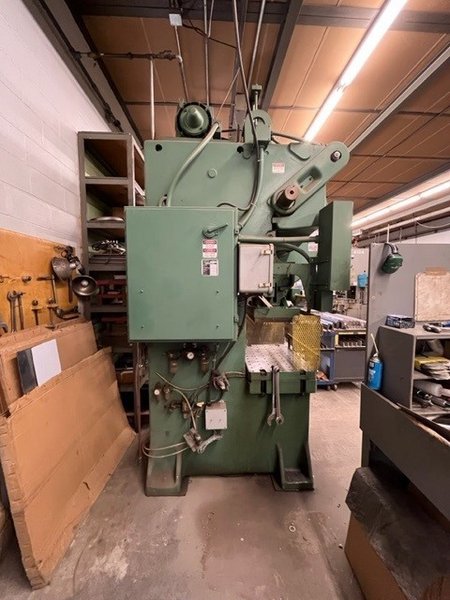 Minster Super Speed OBS 60 ton OBI press, 32" x 21" Bolster, Model 6SS-FB, 1991, 4" Stroke, 90 to 180 SPM