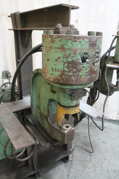60 TON PEDDINGHAUS HYDRAULIC WEBB & FLANGE PUNCH: STOCK: 66282